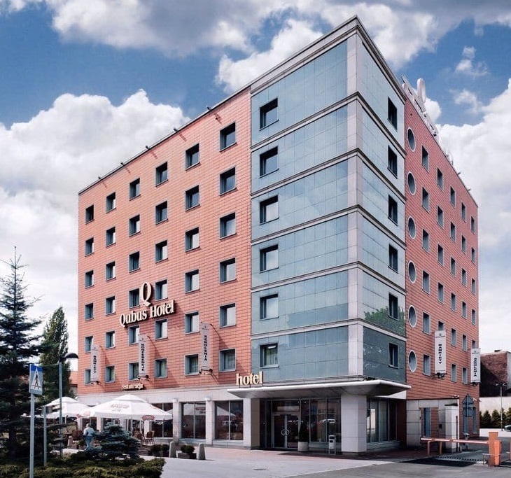 Hotel Qubus