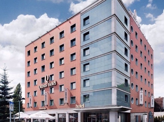 Hotel Qubus